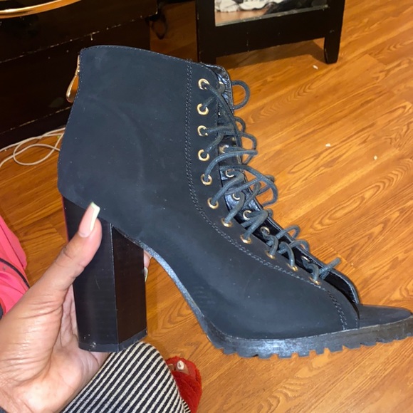 Ute shoes! - Picture 2 of 3